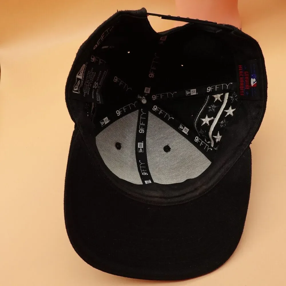 Chicago Cubs Hat Cap Snap Back Black White Stars MLB Baseball New Era Mens